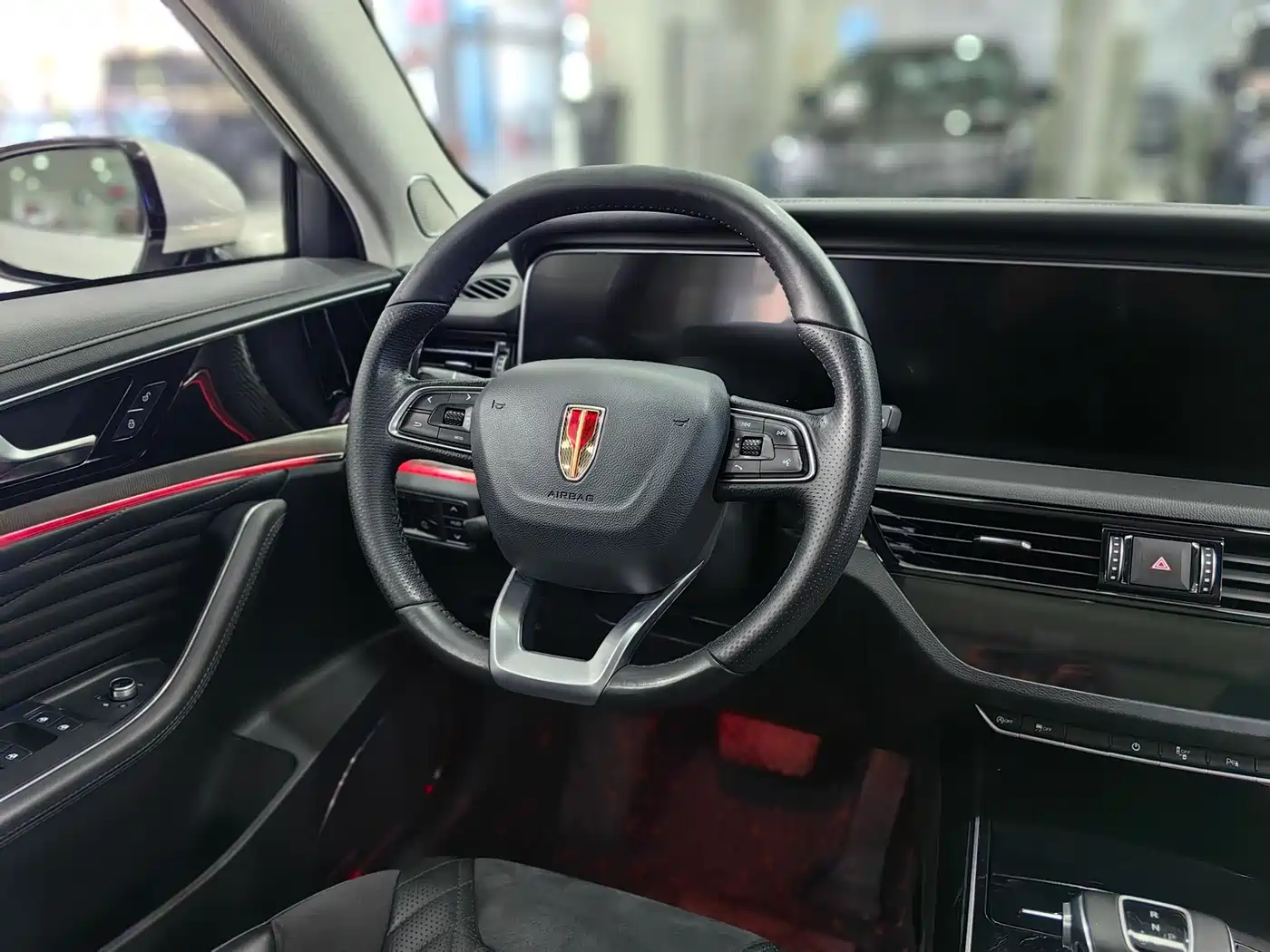 Фото 8 - Hongqi HS5