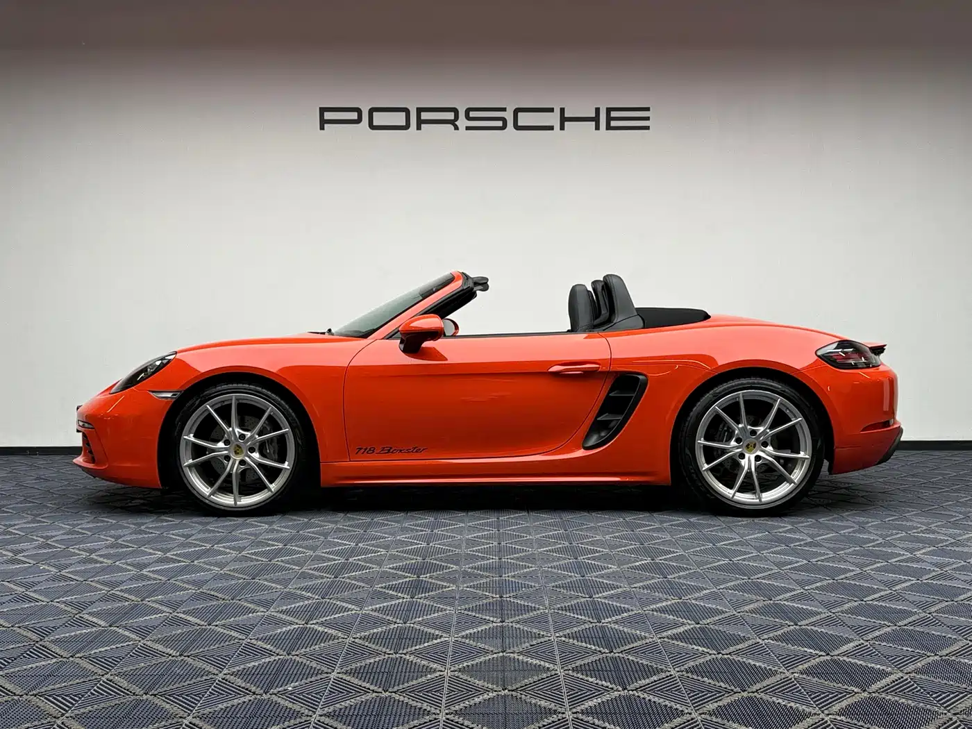 Porsche 718 2020 Boxster 2.0T фото 13