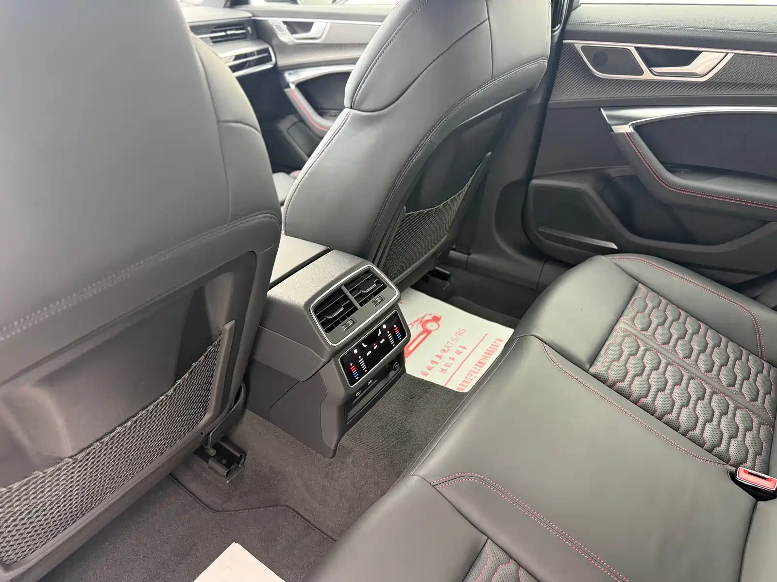 Фото 9 - Audi RS 6