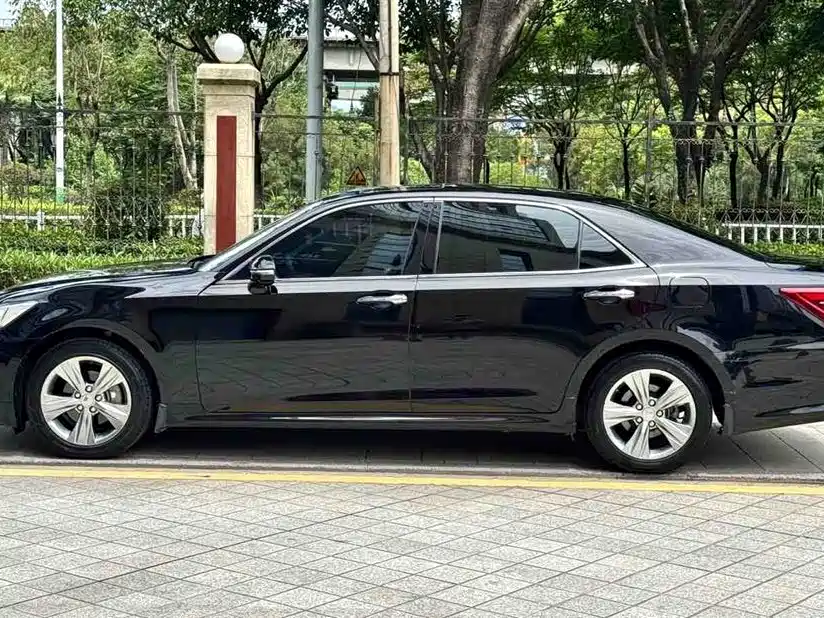 Toyota Crown 2015 2.0T Fashion фото 7