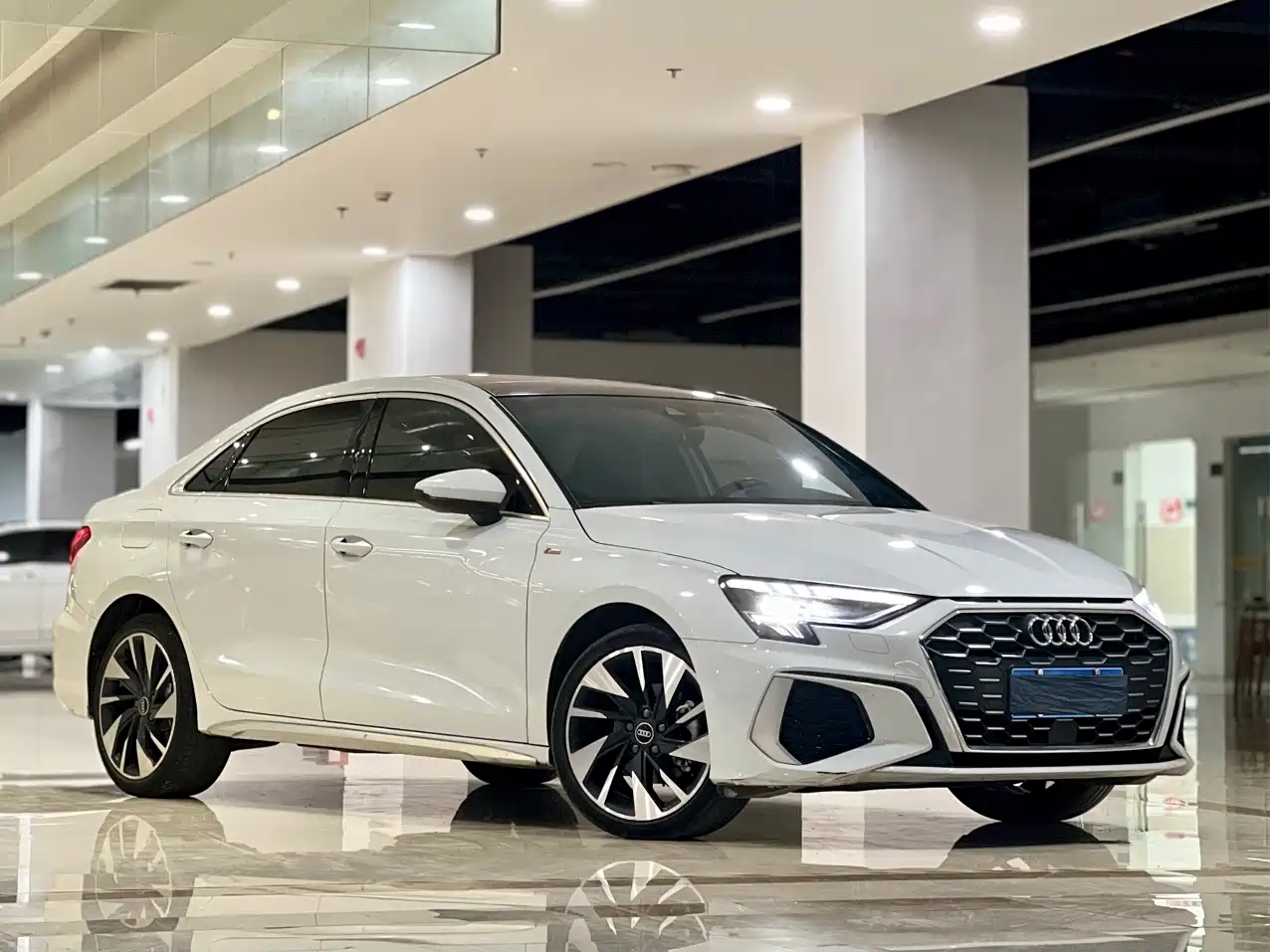 Audi A3 2024 Model A3L Limousine 35 TFSI Fashion Sport фото 3