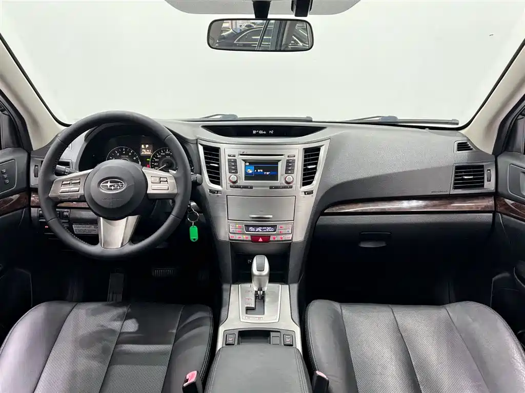 Subaru Outback 2012 2.5i Luxury Edition фото 13