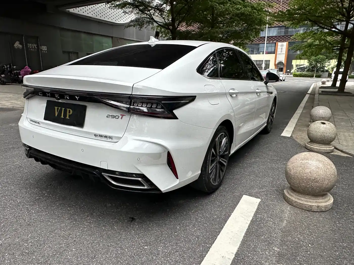 CHERY ARRIZO 8