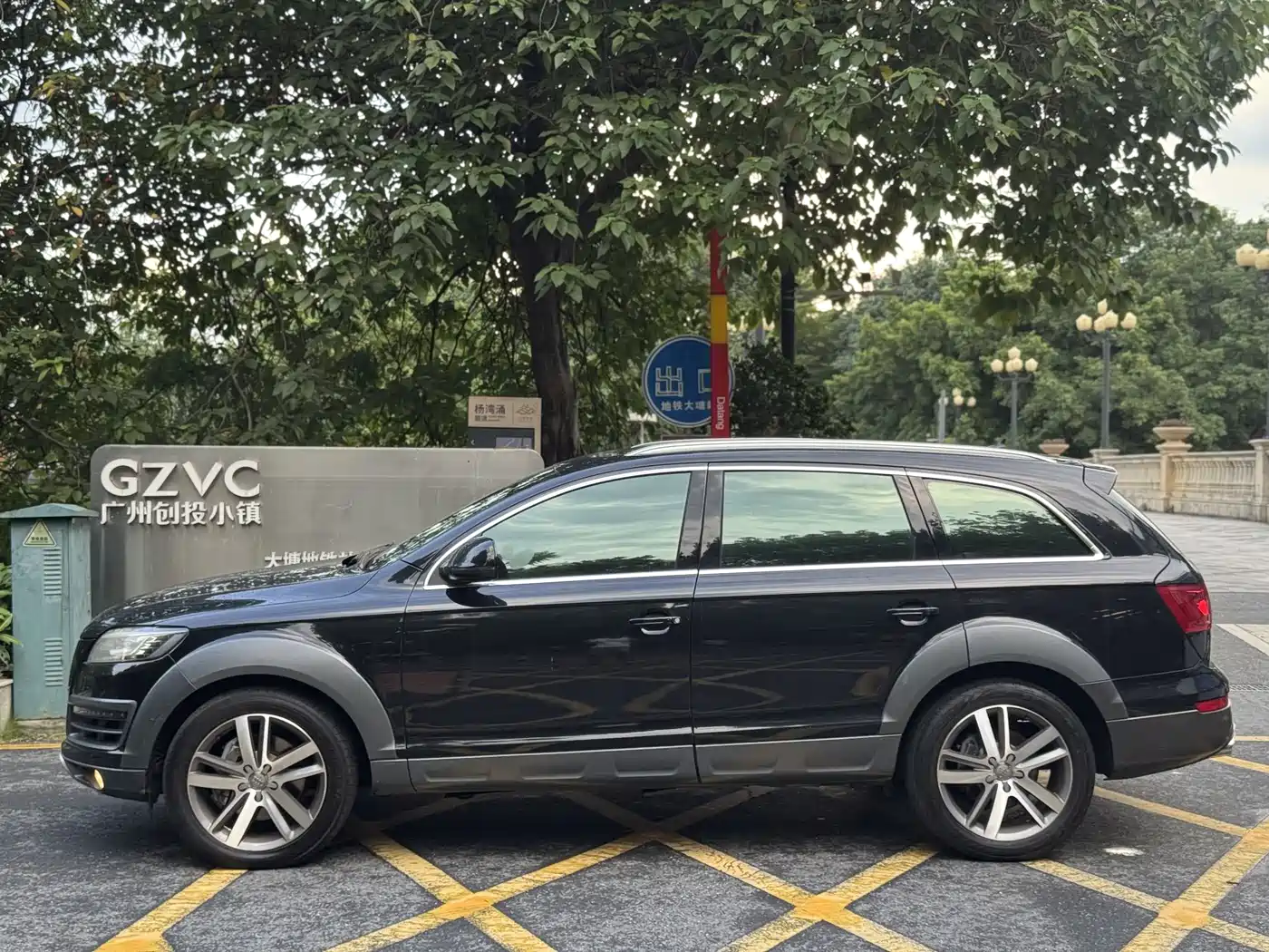 Audi Q7 2013 35 TDI Leading фото 2