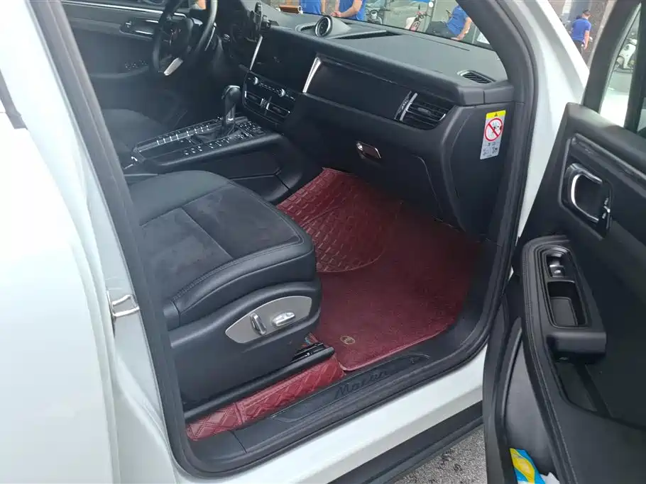 Porsche Macan 2018 Macan 2.0T фото 8