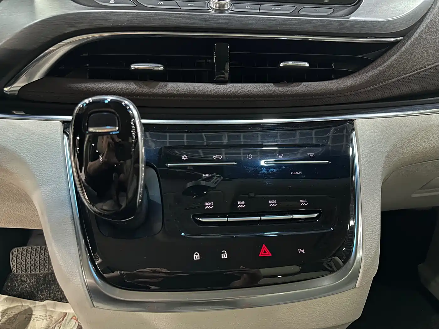 Buick GL8 2023 Model Land Business Class Smart фото 11
