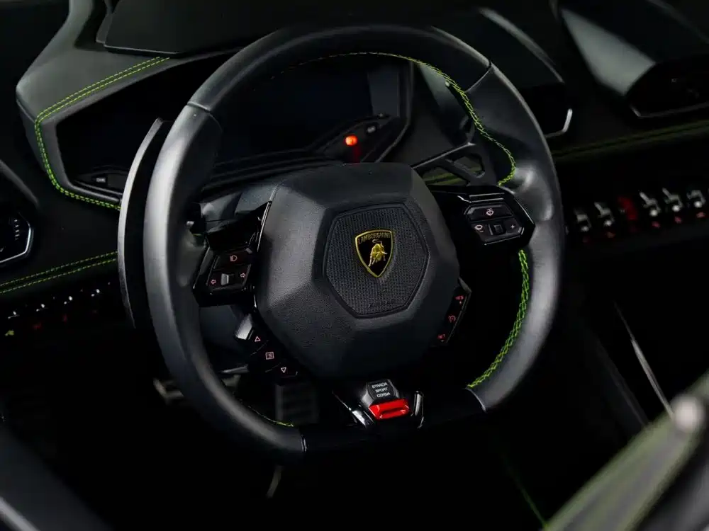 LAMBORGHINI HURACÁN