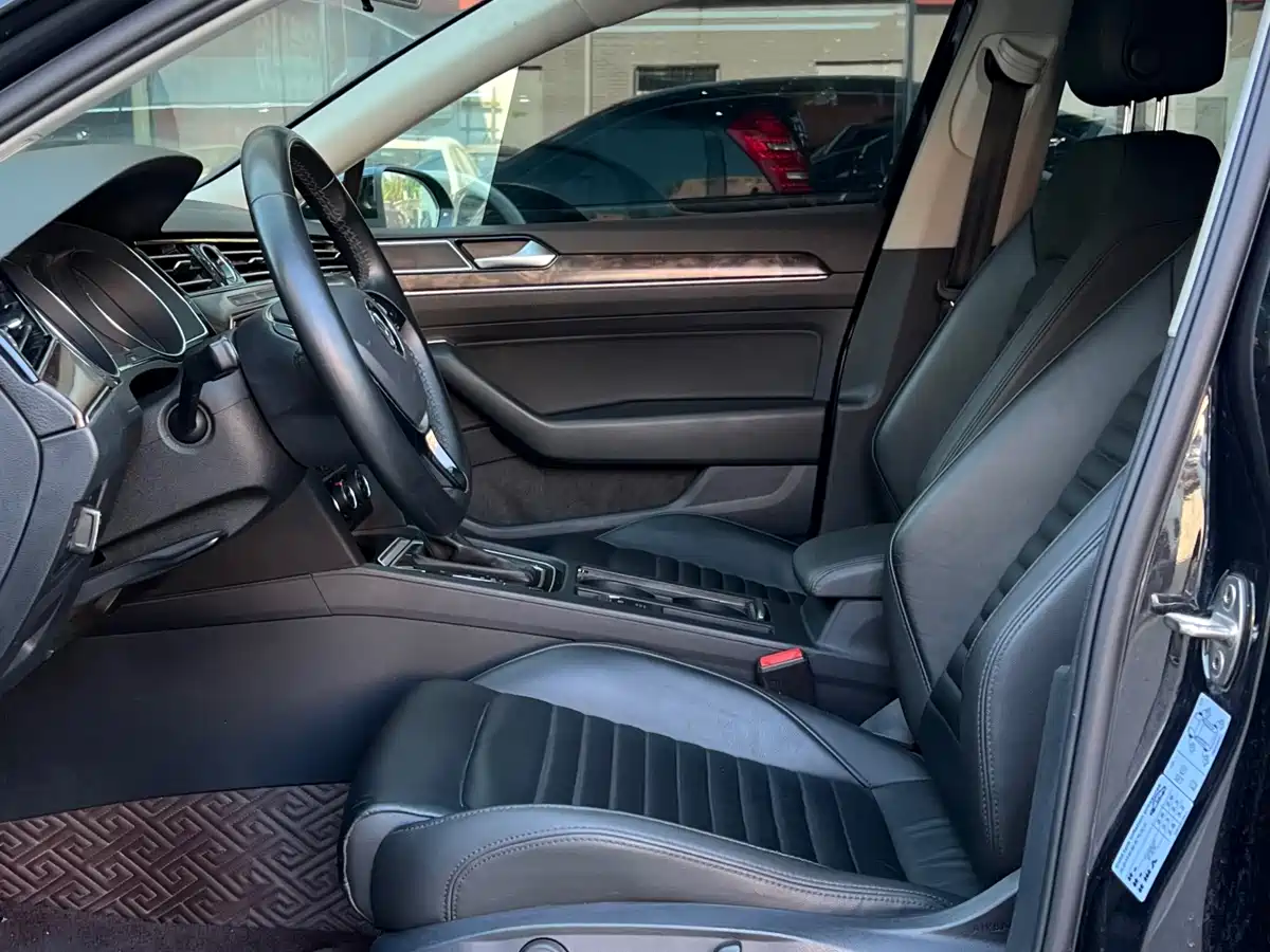 Volkswagen Magotan 2019 330TSI DSG Leading China VI фото 7