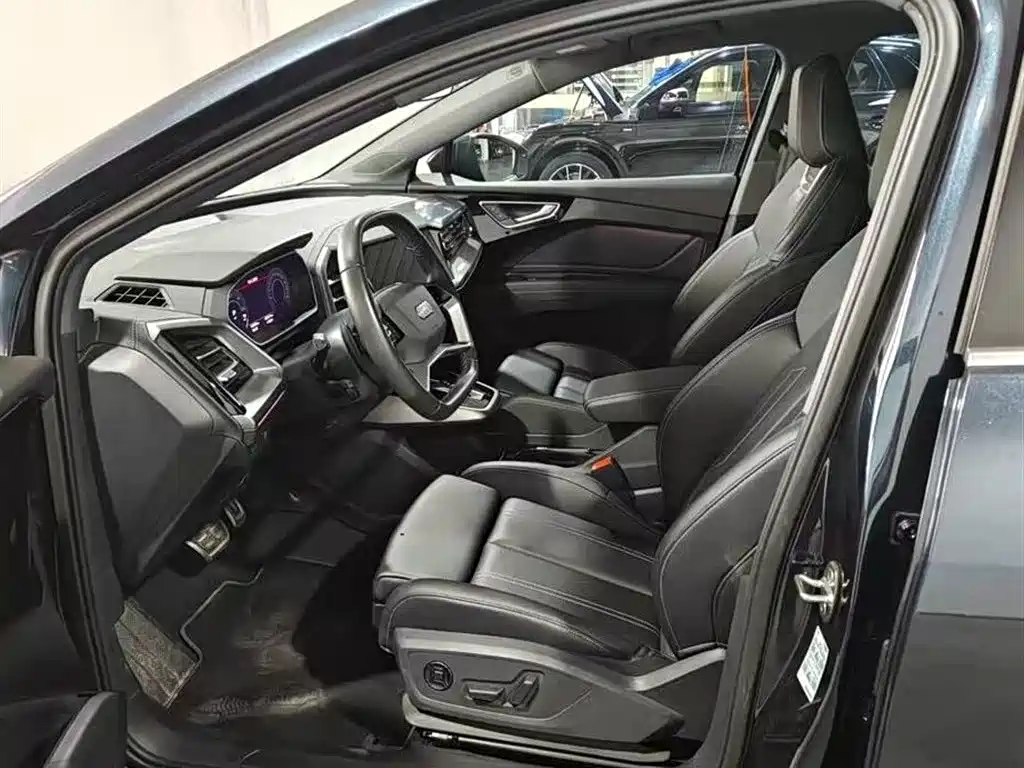 Audi Q4 e-tron 2024 40 e-tron Pioneer Edition фото 8
