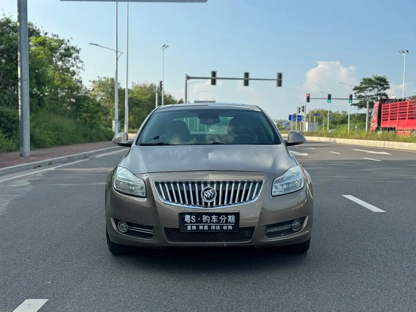 Buick Regal 2012 Model 2.0L Comfort фото 2