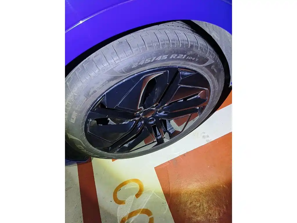 HiPhi Y 2023 2023 560km Elite Edition