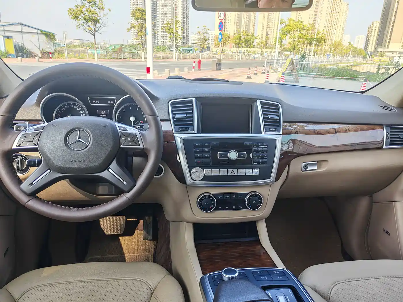 Mercedes-Benz M-Class 2015 ML 400 4MATIC Dynamic фото 9