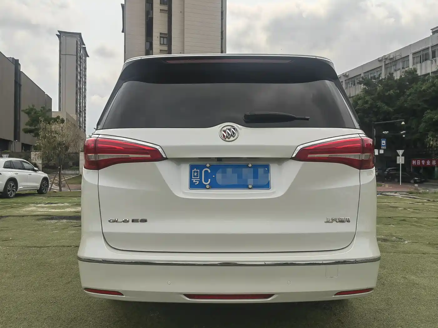 Buick GL8 2018 ES 28T Comfort Type China VI фото 12