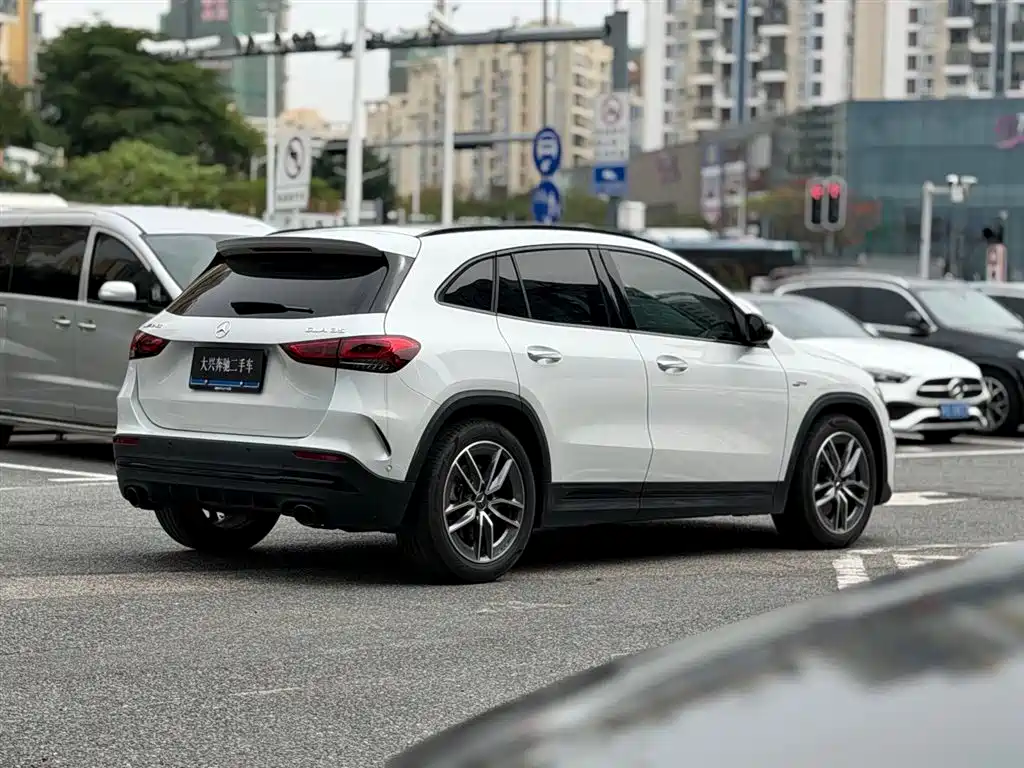 Mercedes-Benz GLA AMG 2022 AMG GLA 35 4MATIC фото 6