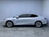 Фото 6 - Geely Galaxy Galaxy E8