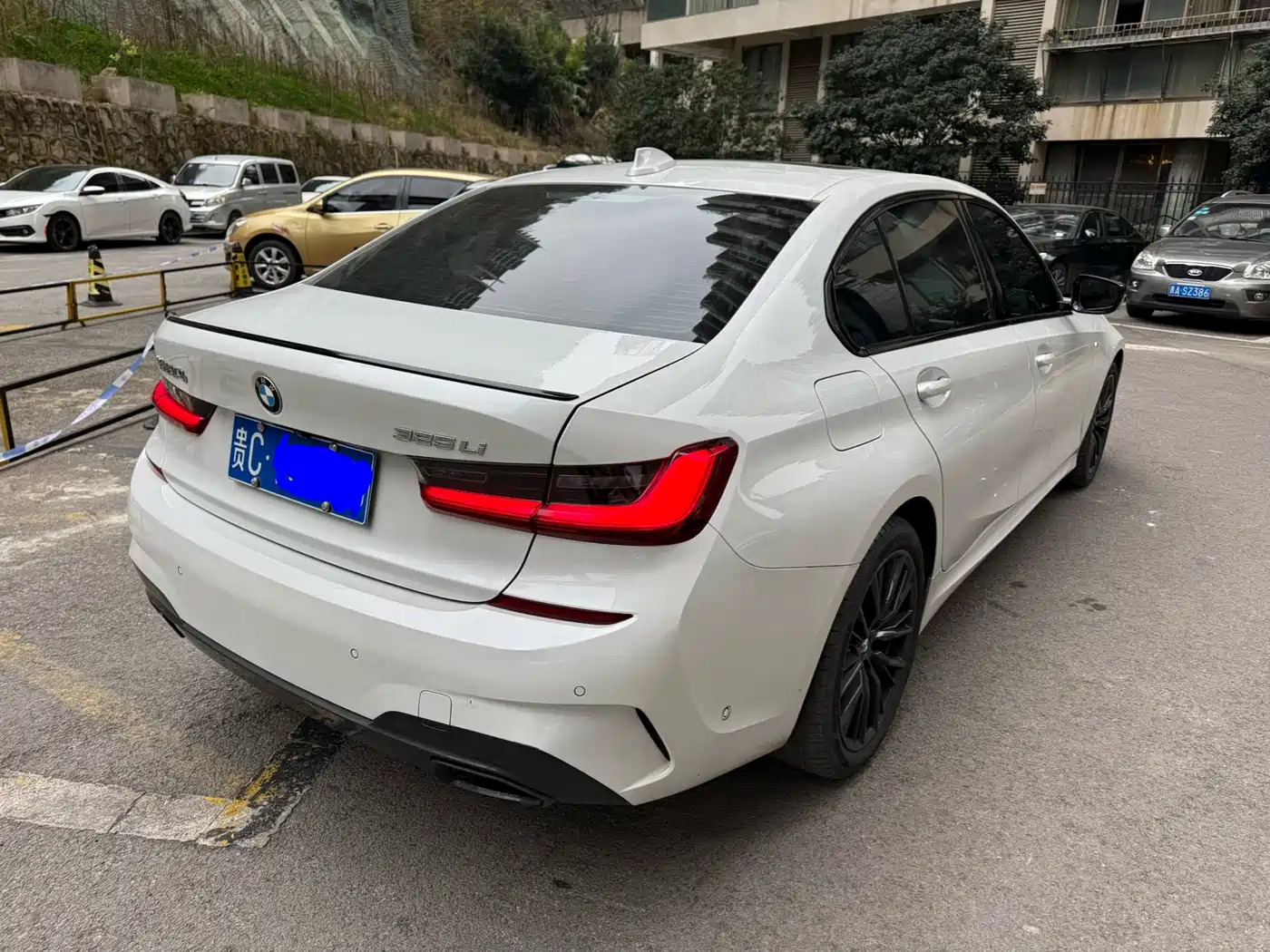 BMW 3 Series 2021 325Li M Sport Night Edition фото 13