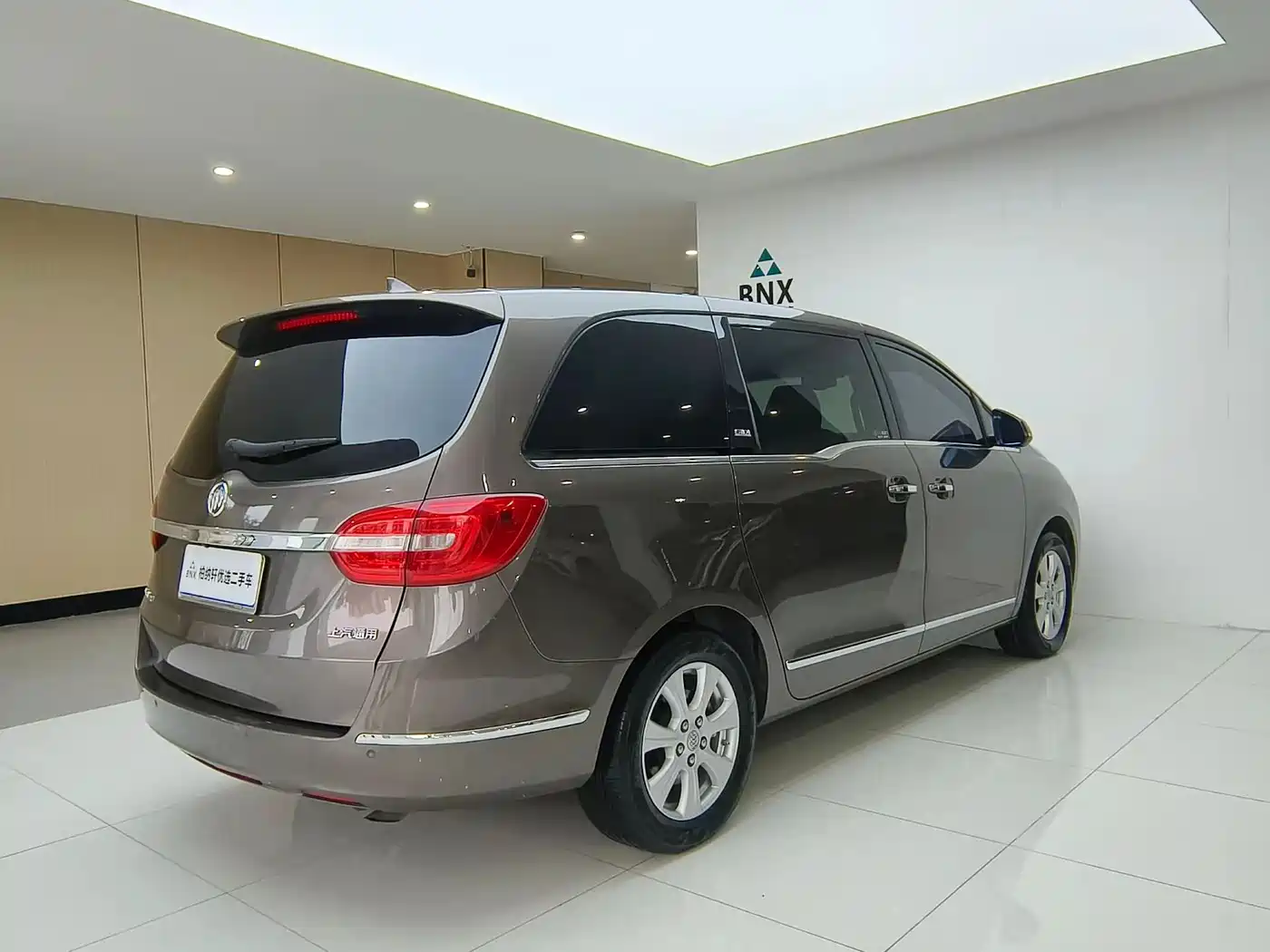 Buick GL8 2014 3.0L XT Luxury Business Flagship фото 2