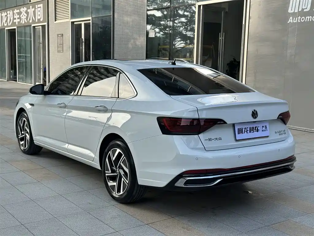 Volkswagen Sagitar 2025 300TSI DSG Surpass Edition фото 13