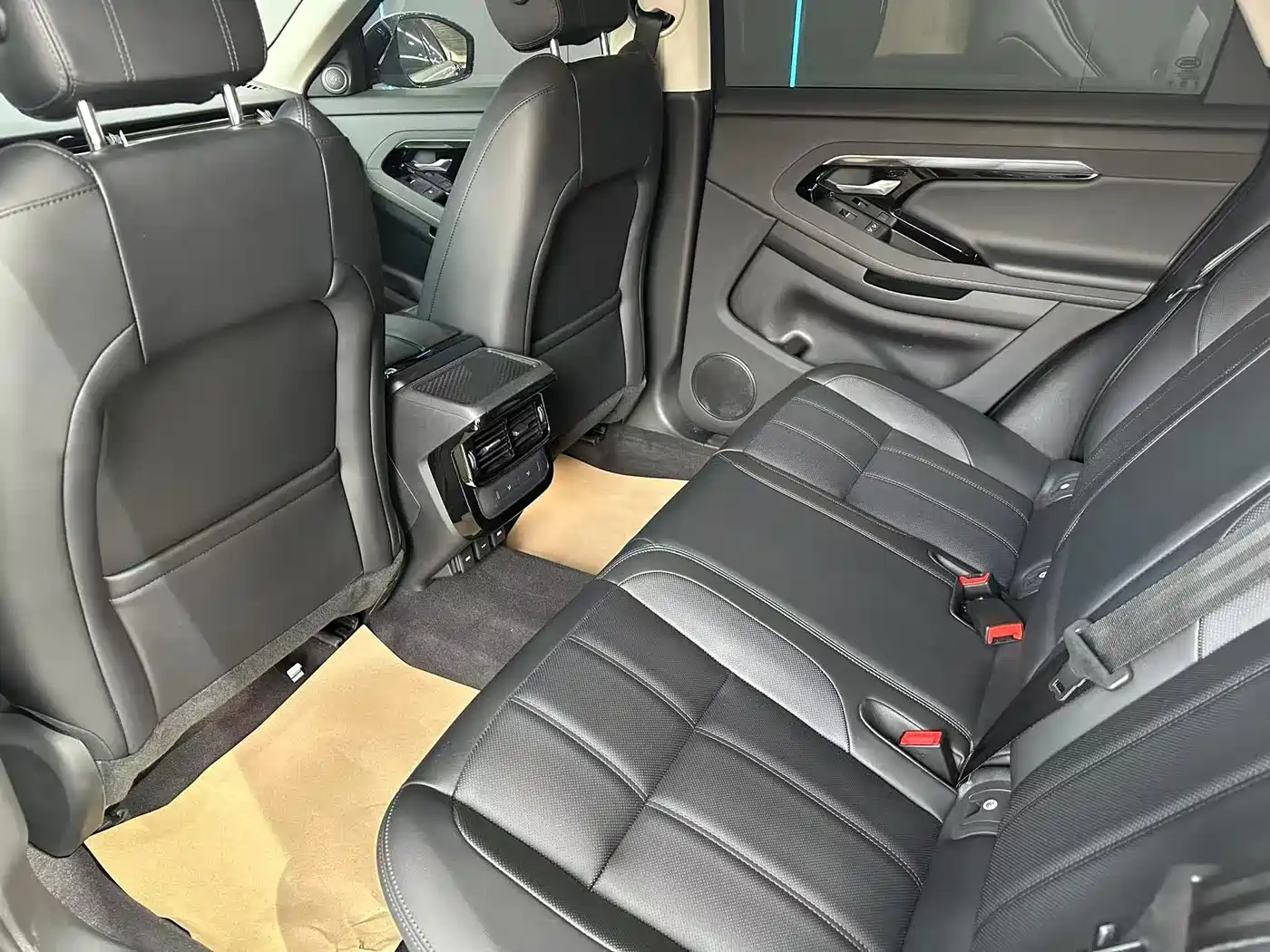 Land Rover Range Rover Evoque 2021 Range Rover Evoque L 249PS R-Dynamic S Performance Edition фото 10