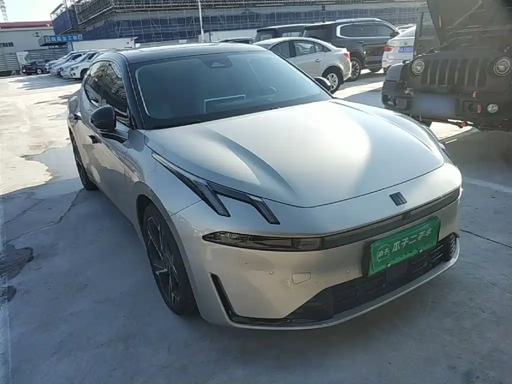 2025 Lynk & Co 07 EM-P