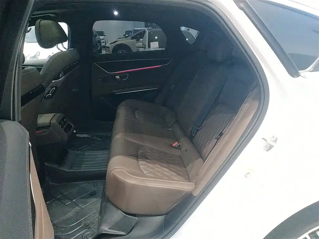 BYD Han 2023 DM-i Champion Edition 121KM Premium фото 17