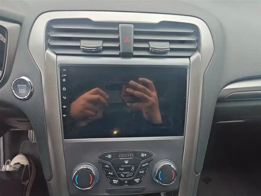 FORD MONDEO