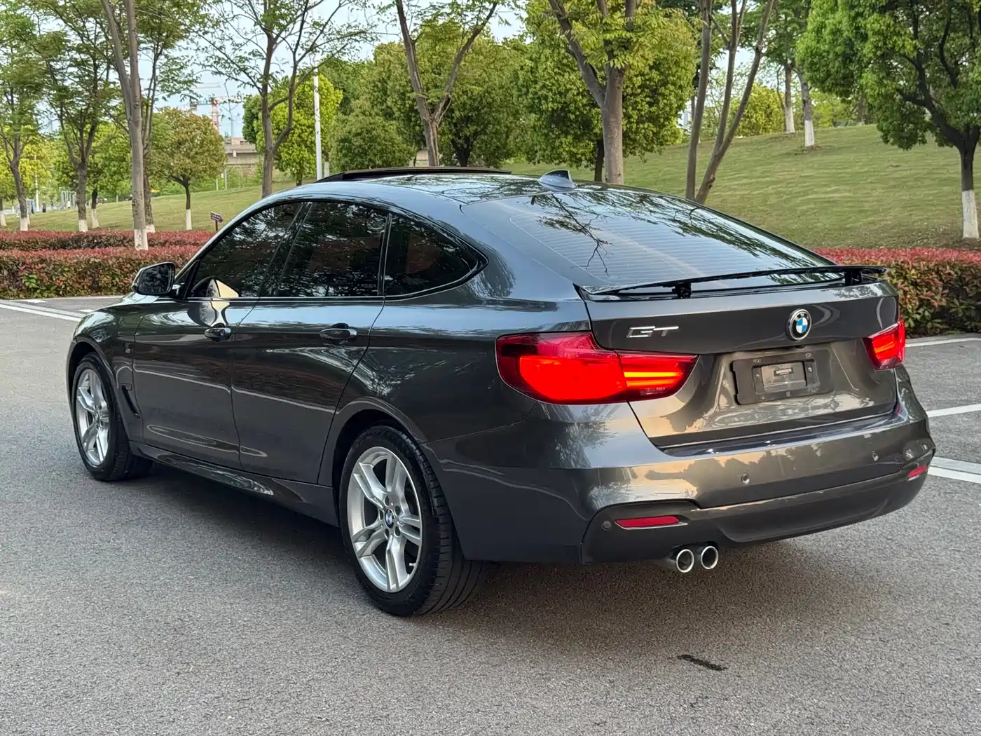 BMW 3 Series GT 2020 320i M Sport Package фото 4