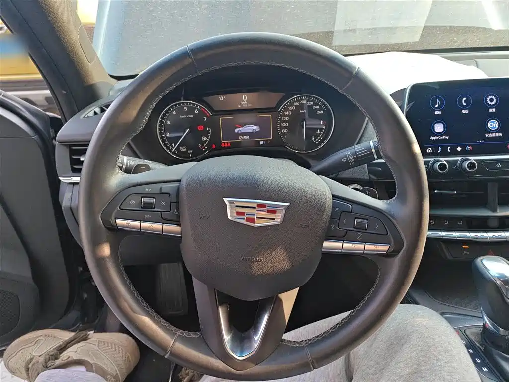 CADILLAC CT4