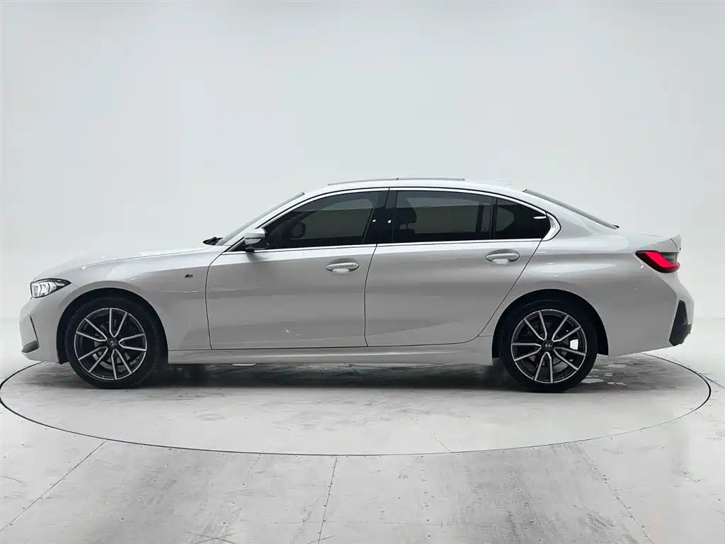 BMW 3 Series 2023 320Li M Sport Package фото 7