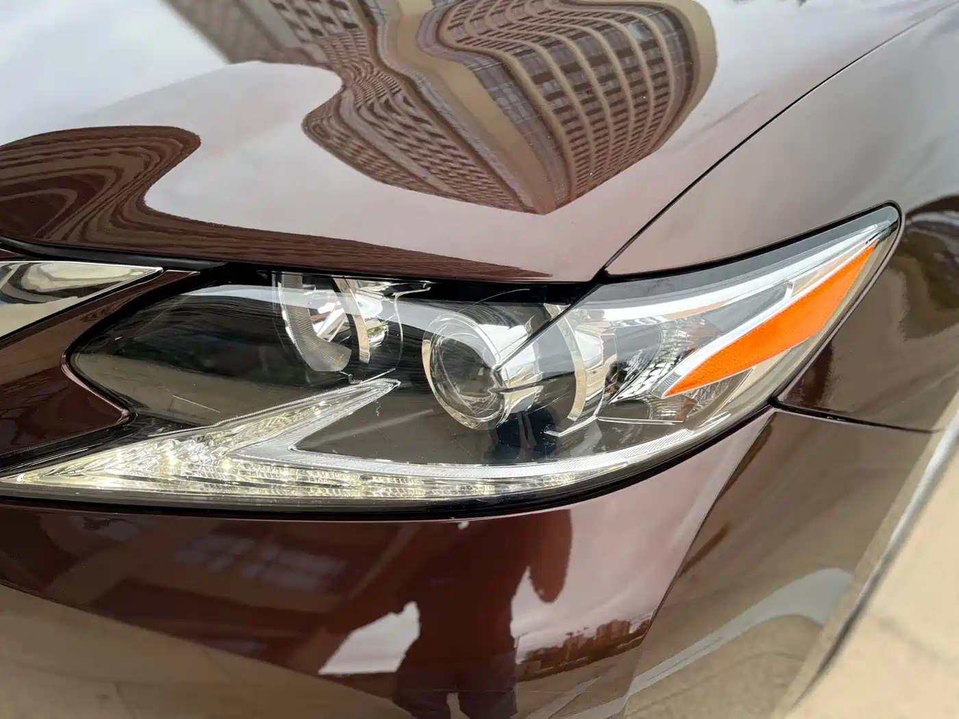 Photo 12 - Lexus ES