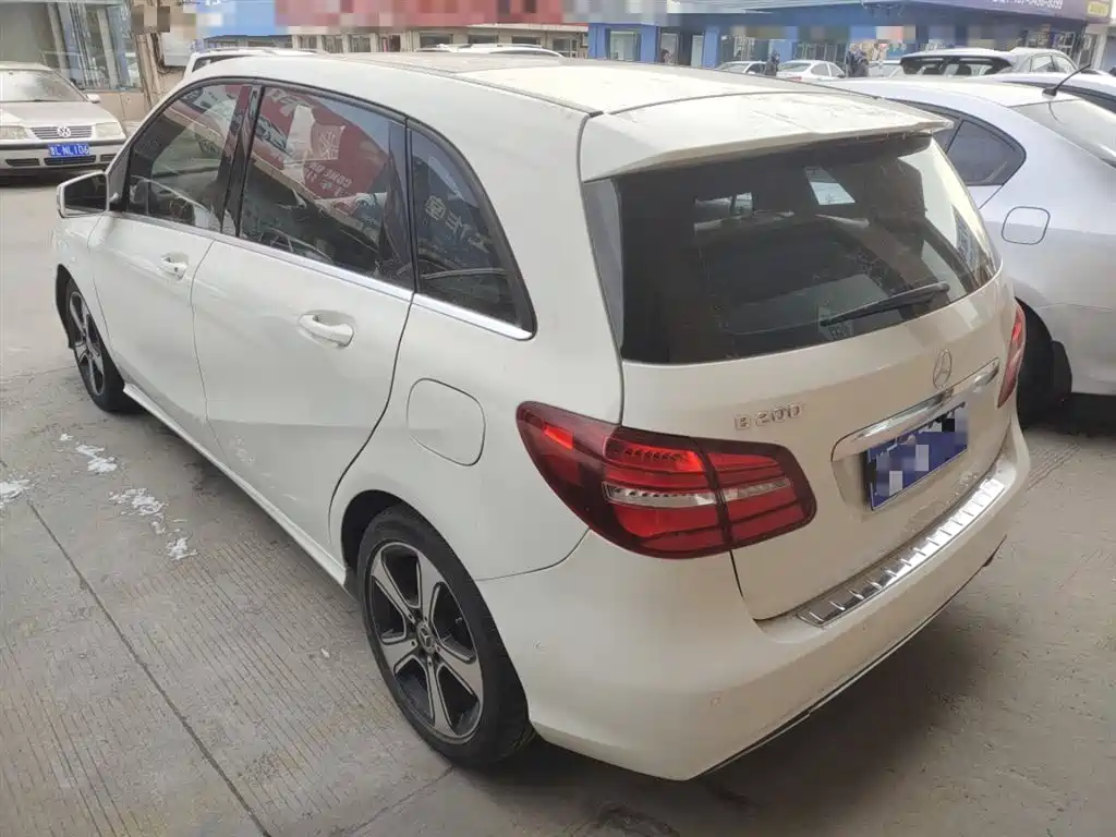 Mercedes-Benz B-Class 2019 B 200 Fashion фото 5
