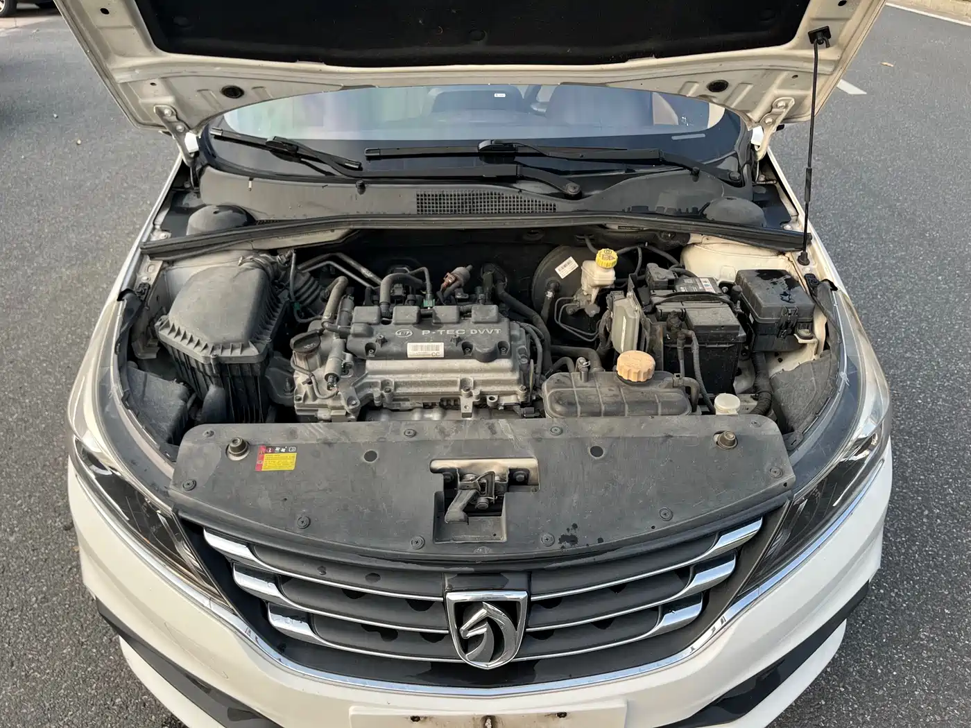 Baojun 310W 2017 2017 1.5L Manual Fashion Edition (China V)