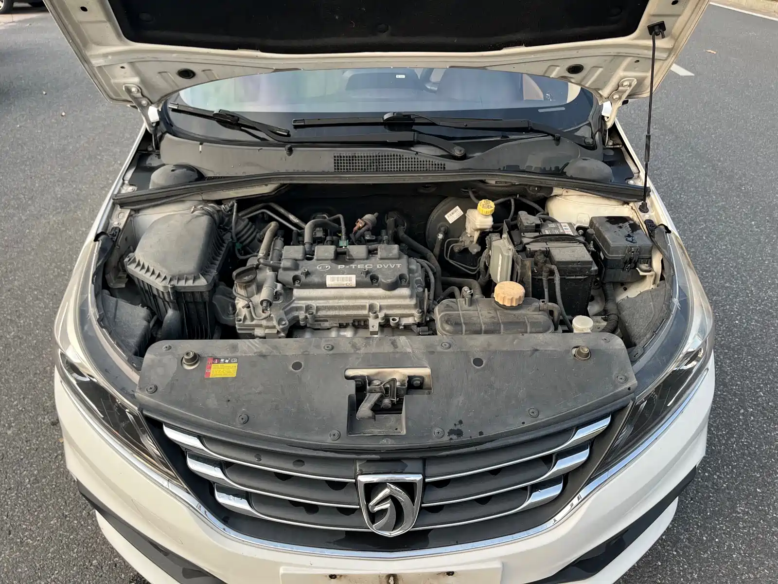 Photo 12 - Baojun 310W