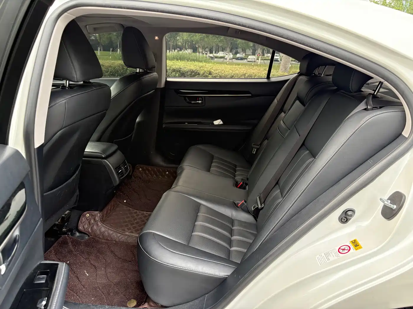 Lexus ES 2015 200 Elite Edition фото 11