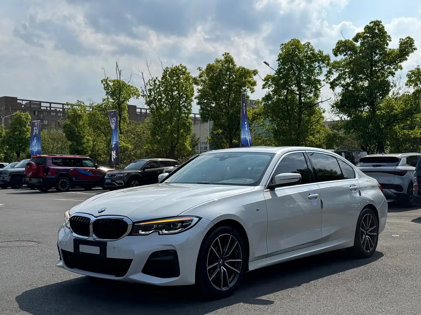 BMW 3 Series 2022 325Li M Sport Package