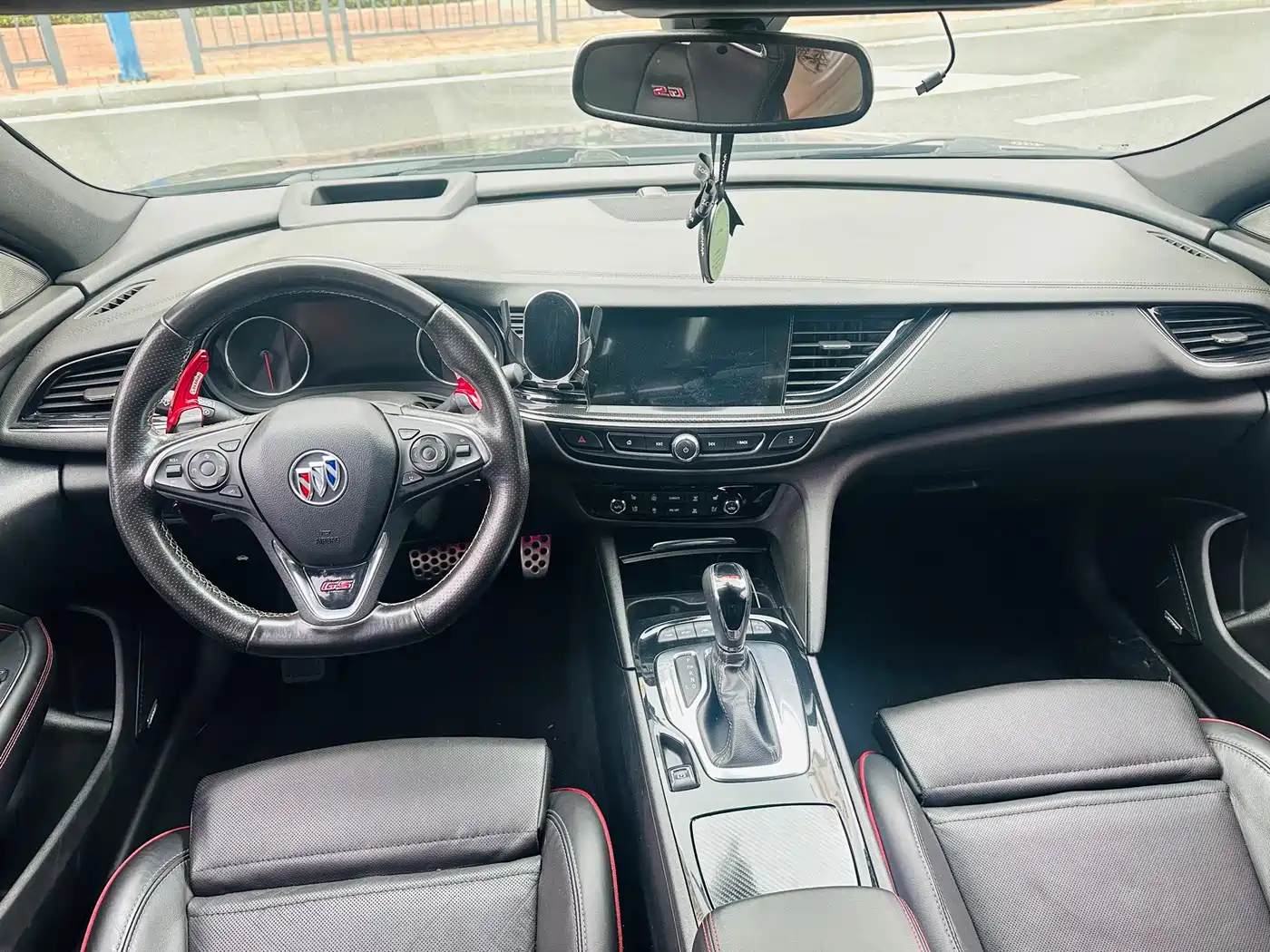 Buick Regal 2017 GS 28T Luxury Type фото 5