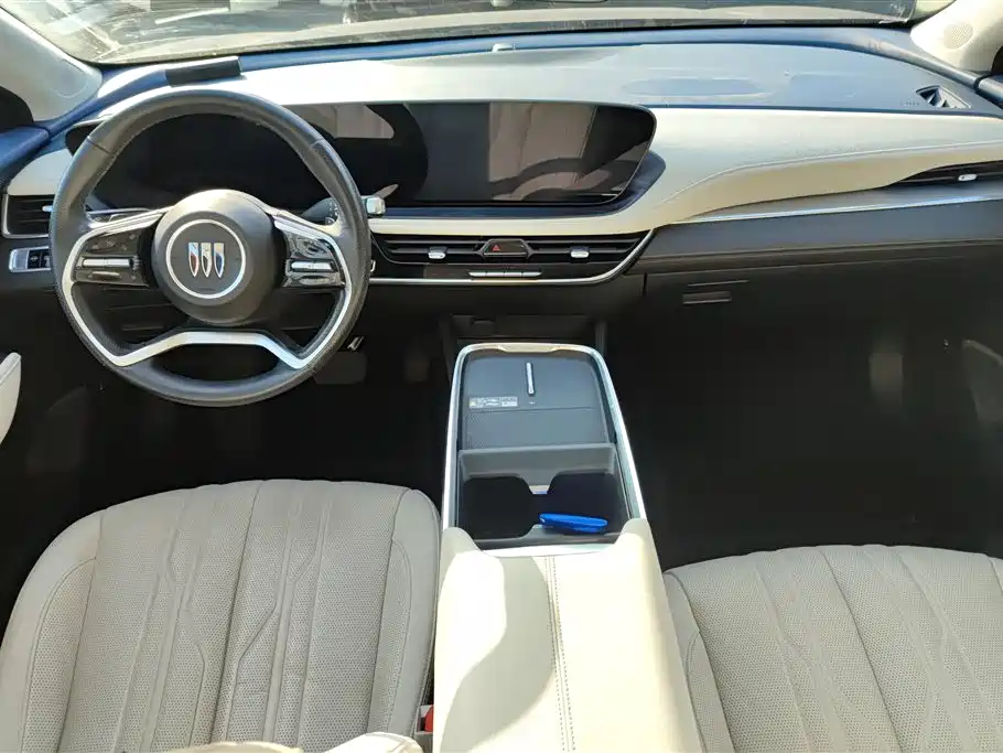 Buick LaCrosse 2023 Avenir Edition фото 12