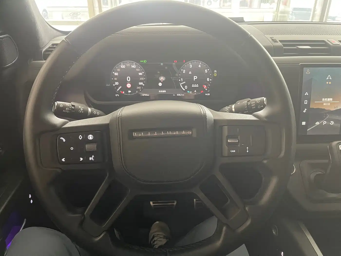 Land Rover Defender 2025 110 3.0T P400 X фото 11