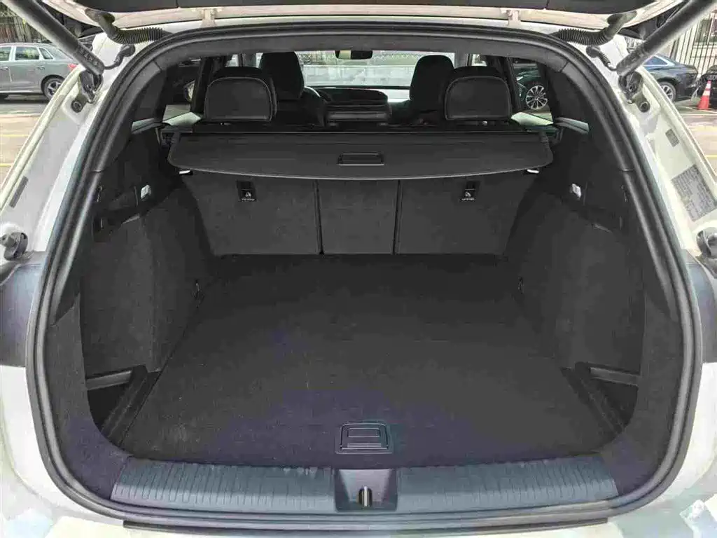 Audi Q6L e-tron 2025 2025 Model Pioneer Edition