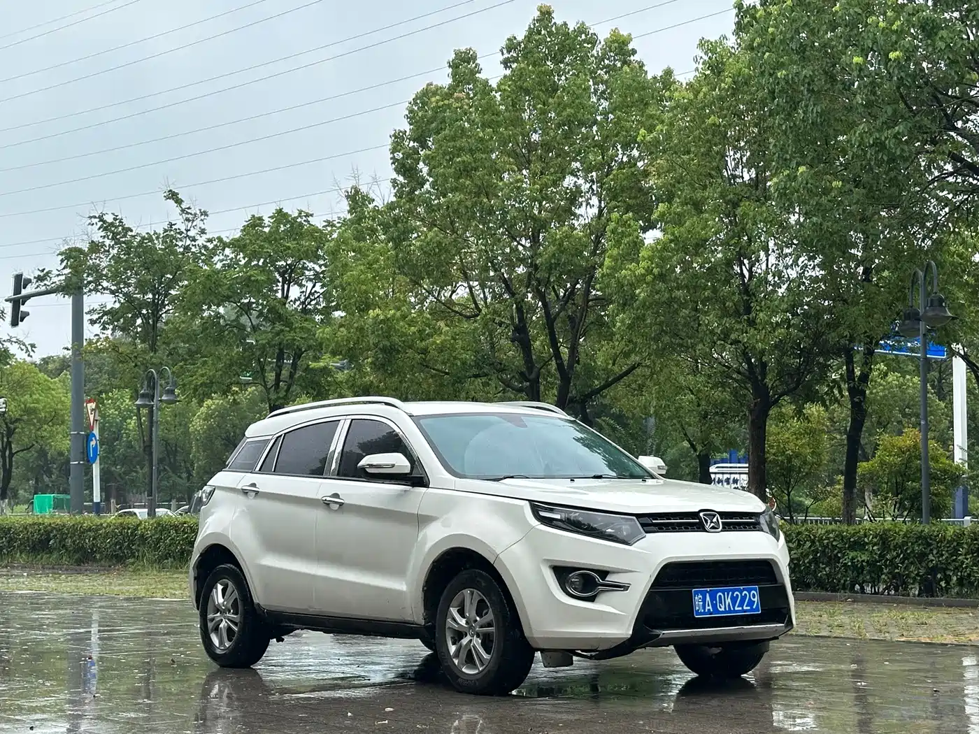 Jiangling Yusheng S330 2017 2016 1.5L GTDi Automatic 2WD Premium Edition