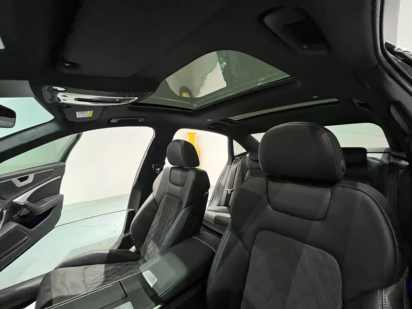 Audi A6L 2024 55 TFSI quattro Exclusive Dynamic фото 10