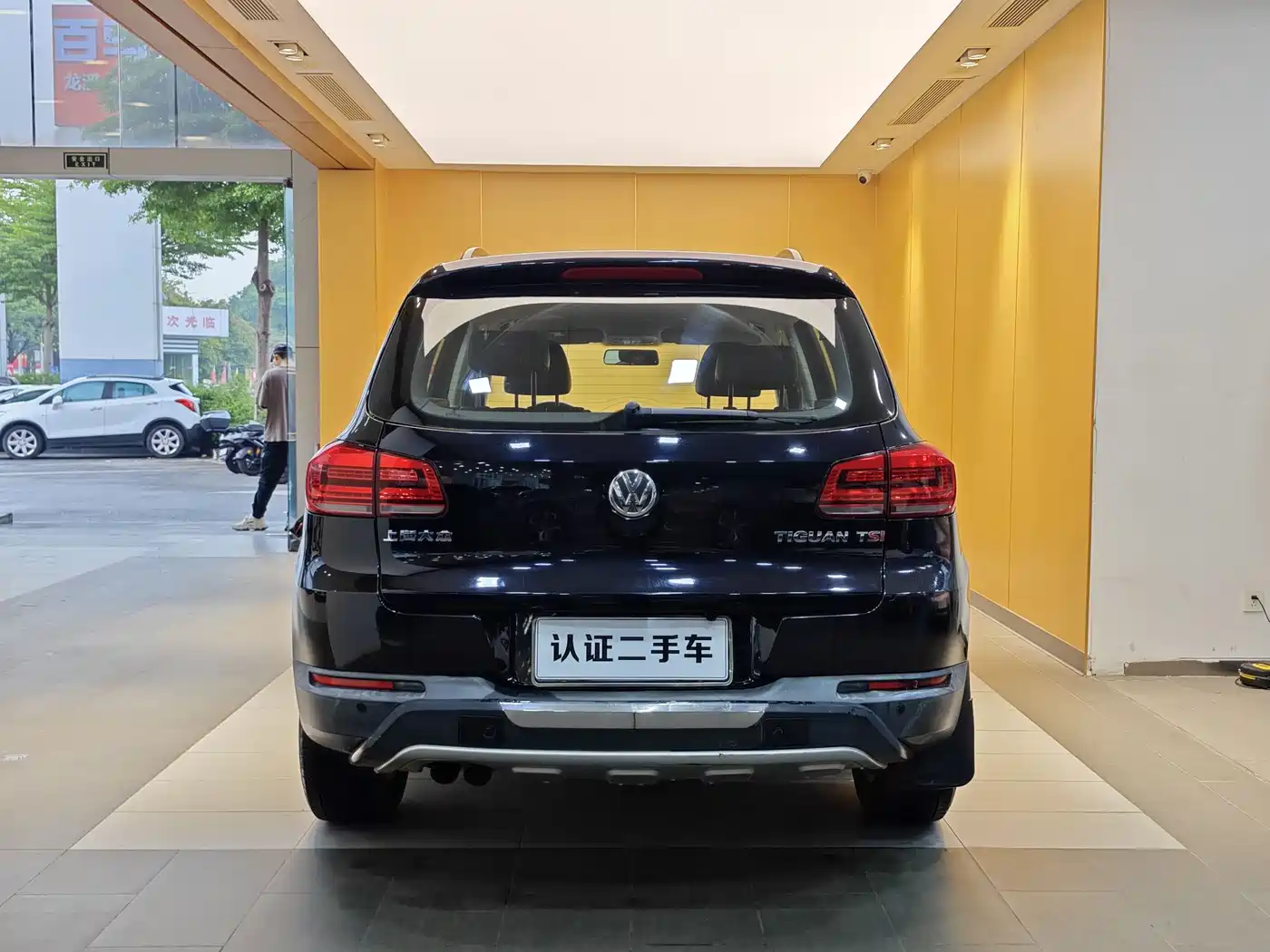 Volkswagen Tiguan 2013 1.8TSI Auto 2WD Trend Edition фото 27
