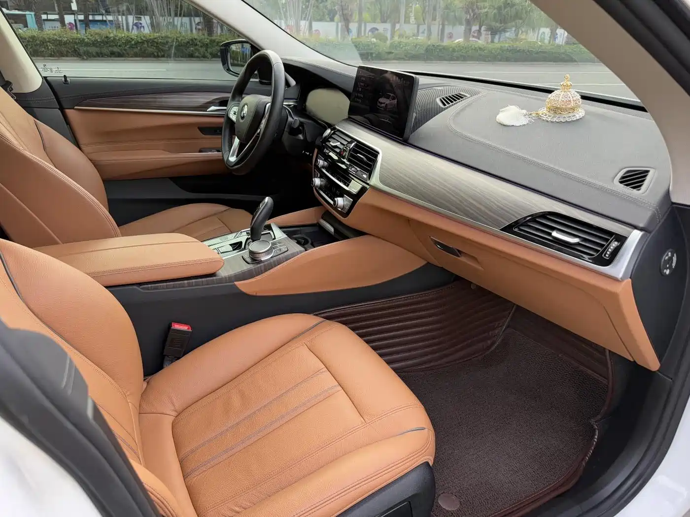 BMW 6 Series GT 2021 630i Luxury Design Package фото 12