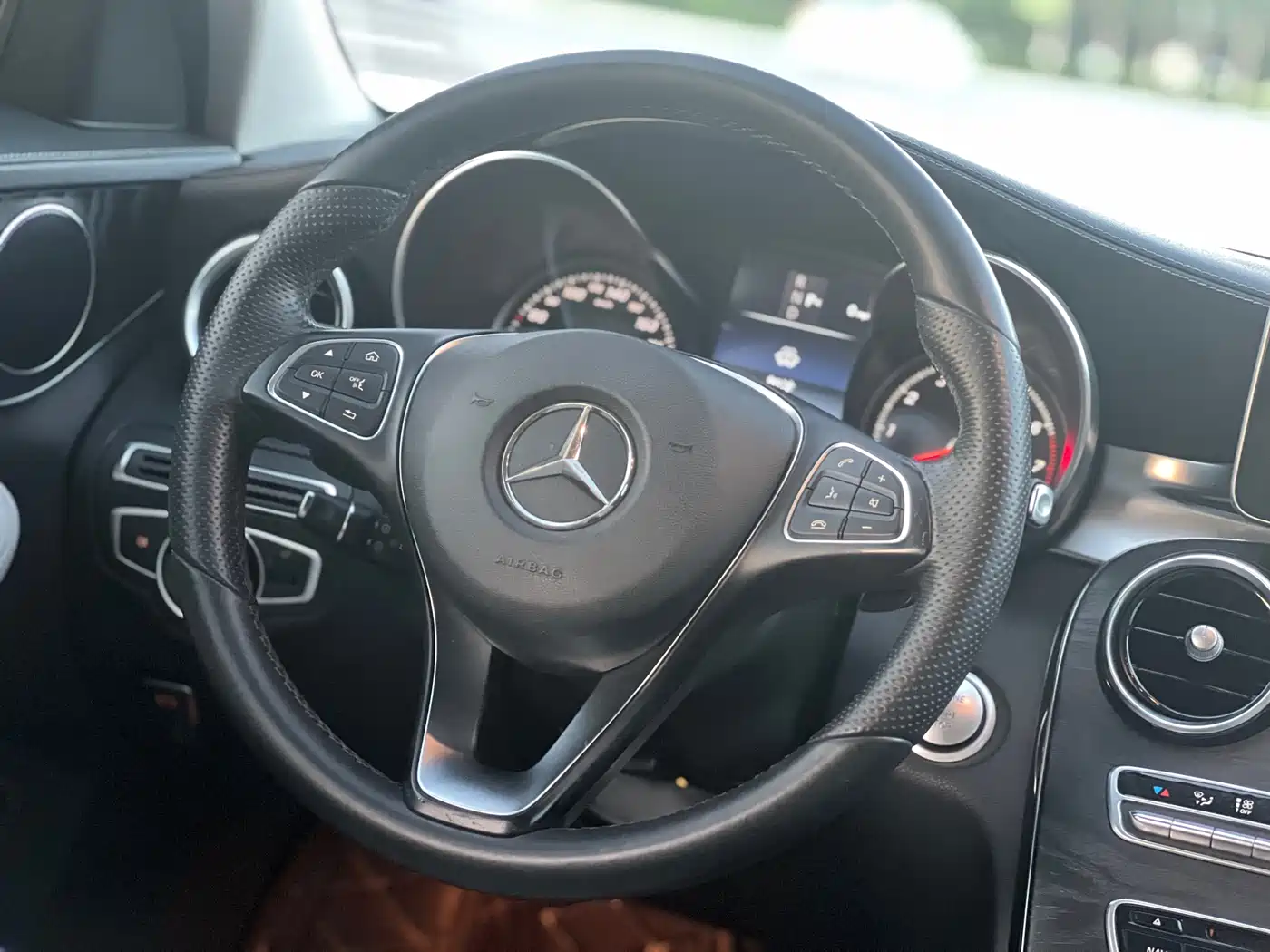 Mercedes-Benz C-Class 2016 C 200 L Sport фото 10