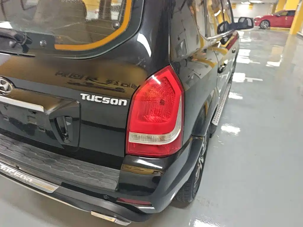 Hyundai Tucson 2015 2013 2.0L Manual 2WD Fashion