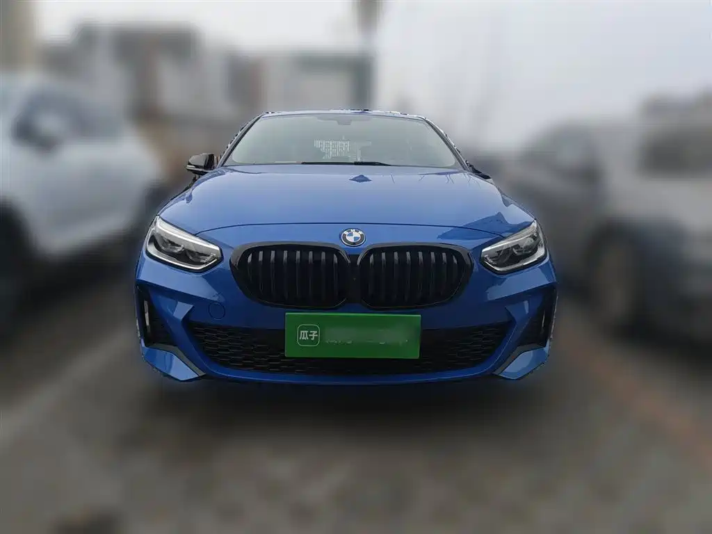 BMW 1 Series 2021 120i M Sport Shadow Edition фото 24