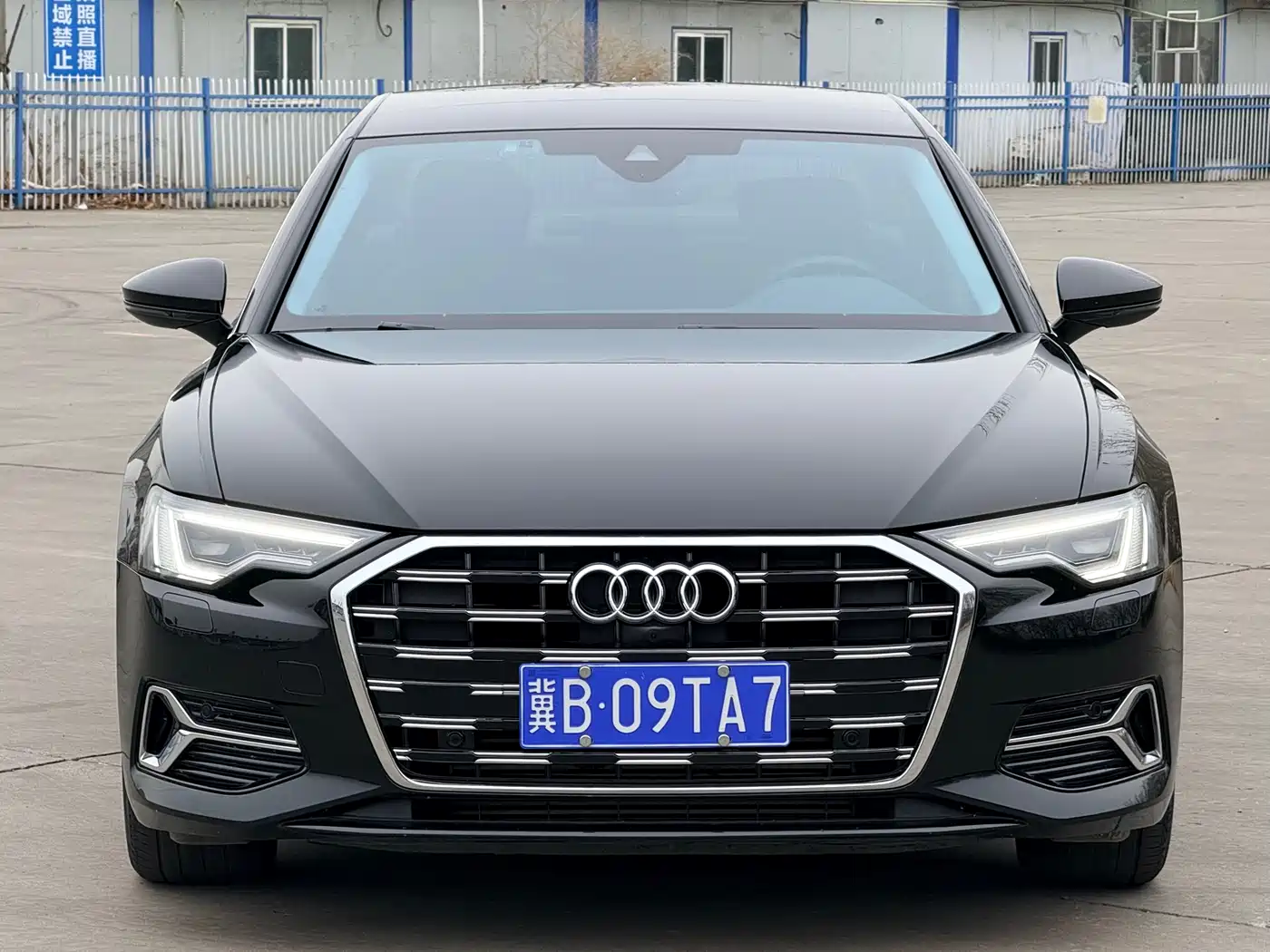 Audi A6L 2023 40 TFSI Luxury Elegance фото 2