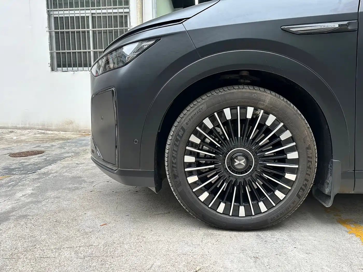 XPeng X9 2025 Extended Range Edition фото 9