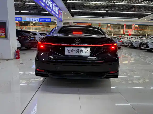 Toyota Avalon 2024 Hybrid 2.0L Luxury Edition — фото 4