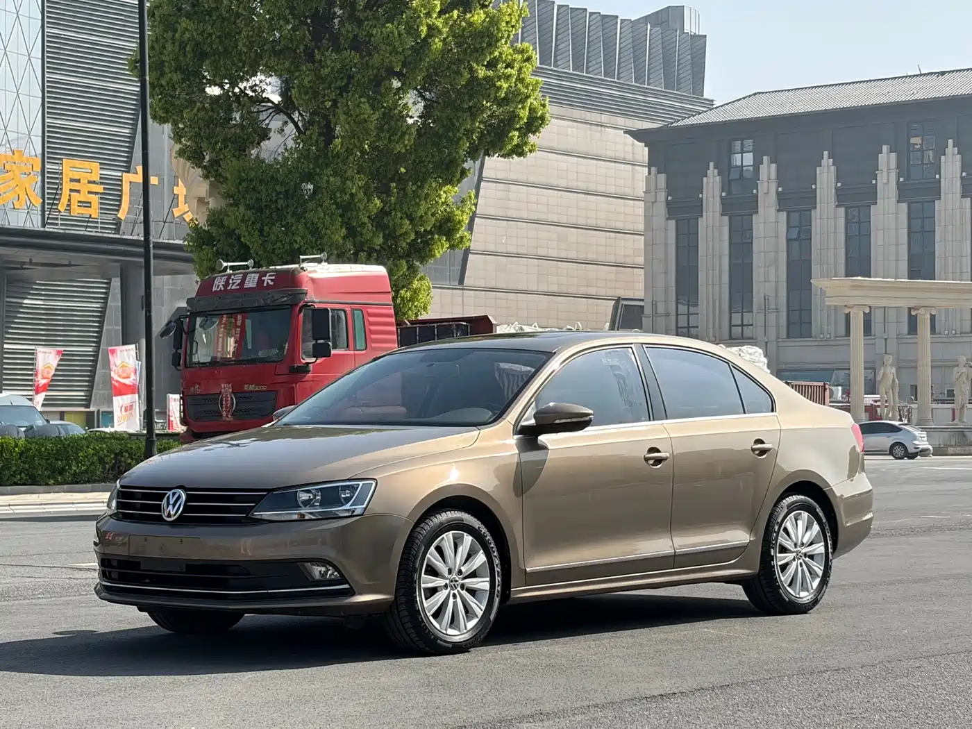 Volkswagen Sagitar 2015 1.6L Automatic Comfort